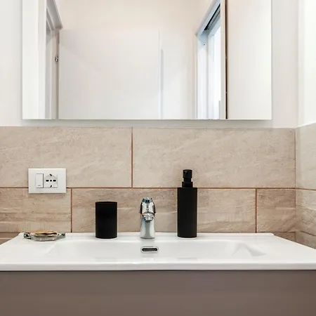 Appartement Essenza Moderna Stazione E Centro